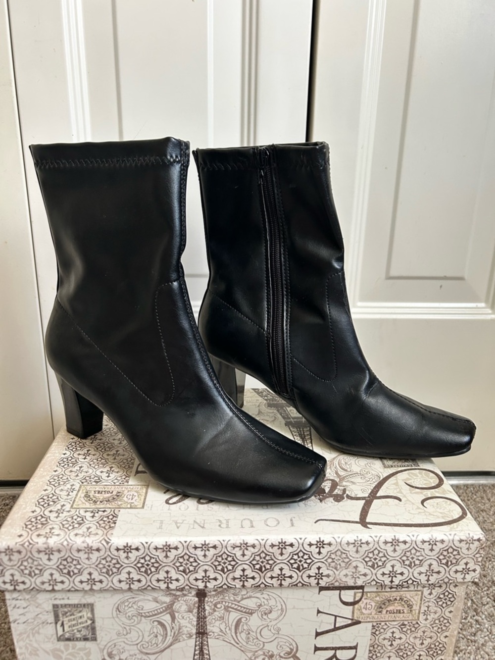 Aerosoles Black Ankle Boots Heel Zip Comfort Booties Women’s 8.5
